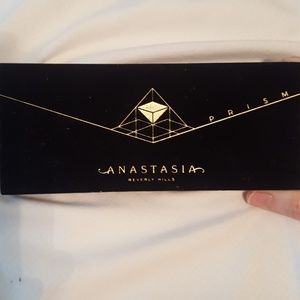 Anastasia Beverly hills prism pallet with box
